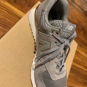 NEW BALANCE 574 GREY/ROSEGOLD SNEAKERS
